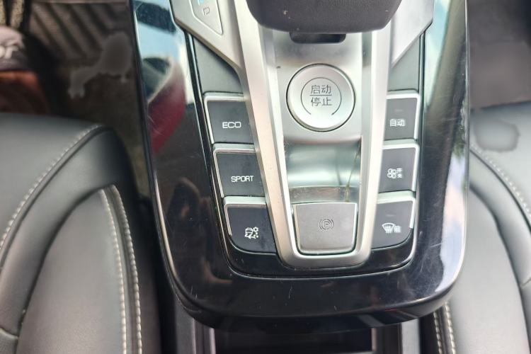 Used BYD Yuan New Energy 2019 EV535 Smart Connect Trendsetting Model Interior 3