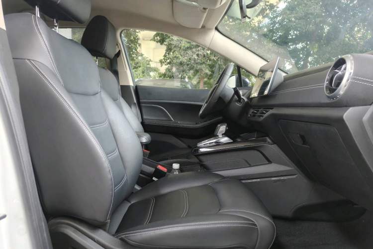 Used BYD Yuan New Energy 2019 EV535 Smart Connect Trendsetting Model Interior 3