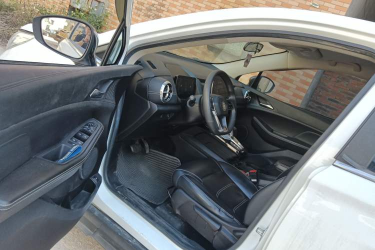 Used BYD Yuan New Energy 2019 EV535 Smart Connect Trendsetting Model Interior 3