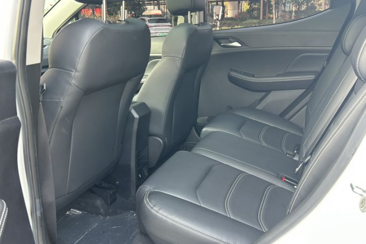 Used BYD Yuan New Energy 2019 EV360 Smart Connect Enjoyment Model Interior 3
