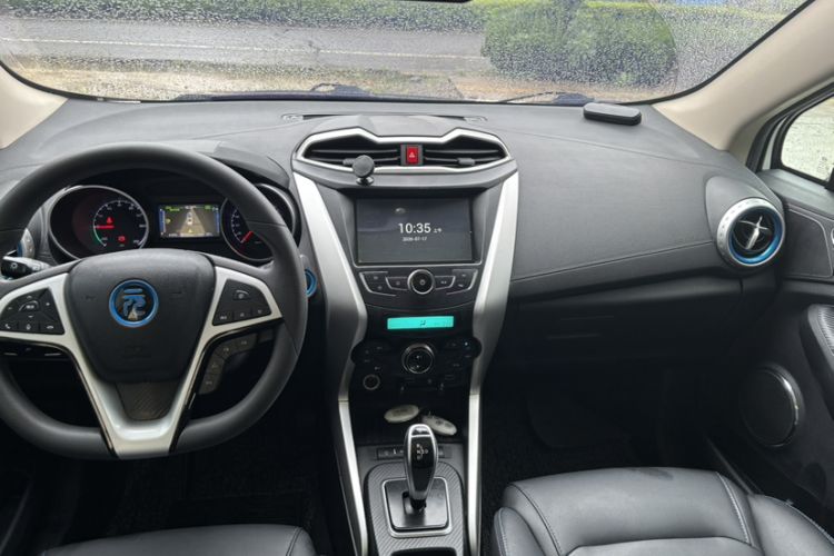 Used BYD Yuan New Energy 2019 EV360 Smart Connect Leading Model Interior 4