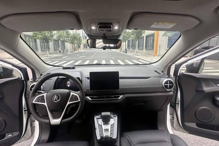 Used BYD Yuan New Energy 2019 EV535 High-Energy Leading Edition Interior 4