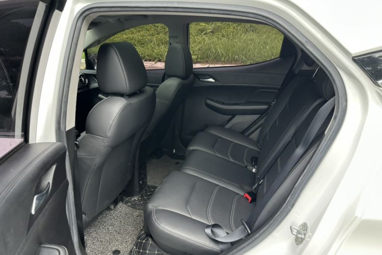 Used BYD Yuan New Energy 2019 EV360 Smart Connect Enjoyment Model Interior 4