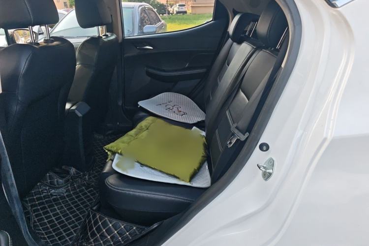Used BYD Yuan New Energy 2019 EV535 Smart Connect Trendsetting Model Interior 4