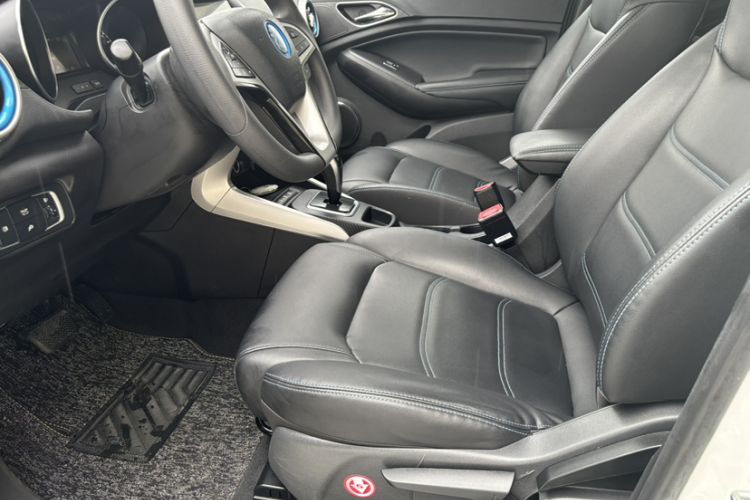 Used BYD Yuan New Energy 2019 EV360 Smart Connect Leading Model Interior 5