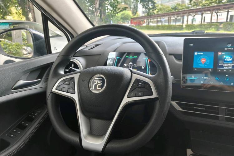 Used BYD Yuan New Energy 2019 EV535 Smart Connect Trendsetting Model Interior 5