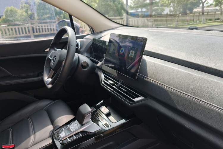 Used BYD Yuan New Energy 2019 EV535 Smart Connect Trendsetting Model Interior 5