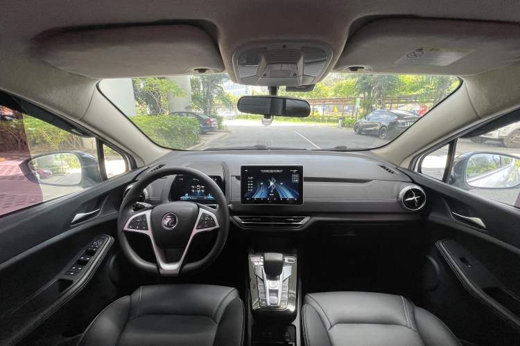 Used BYD Yuan New Energy 2019 EV535 Smart Connect Trendsetting Model Interior 5