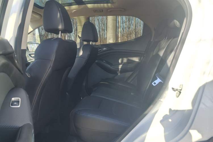 Used BYD Yuan New Energy 2019 EV360 Smart Connect Leading Model Interior 5
