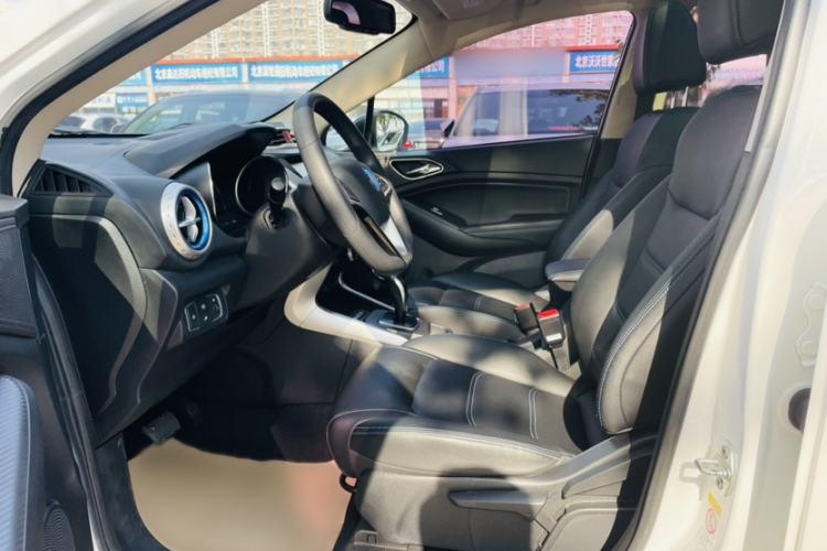 Used BYD Yuan New Energy 2019 EV360 Smart Connect Elite Model Interior 6