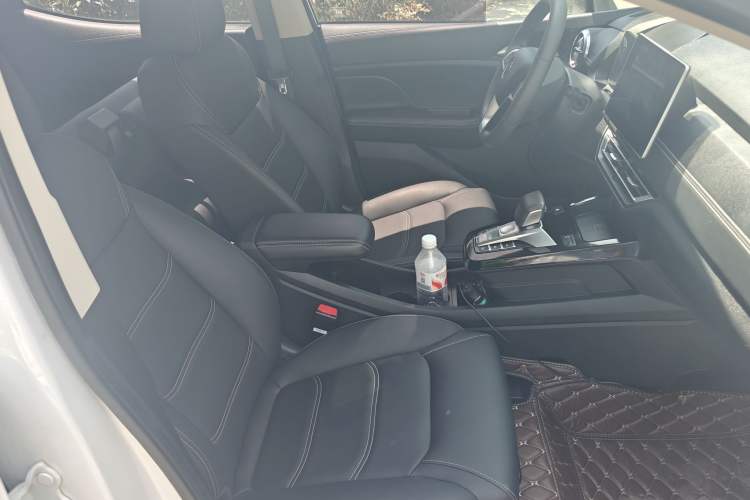 Used BYD Yuan New Energy 2019 EV535 Smart Connect Trendsetting Model Interior 6