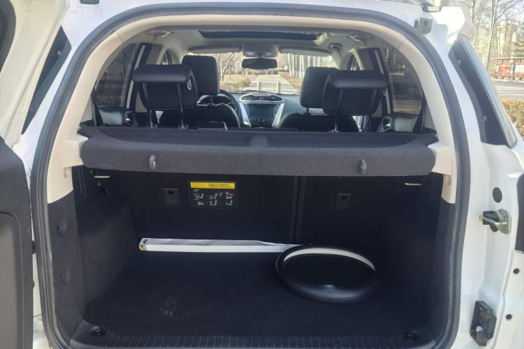 Used BYD Yuan New Energy 2019 EV360 Smart Connect Leading Model Interior 6