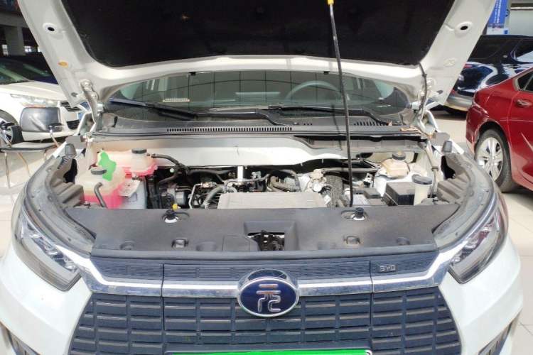 Used BYD Yuan New Energy 2019 EV360 Smart Connect Enjoyment Model Interior 7