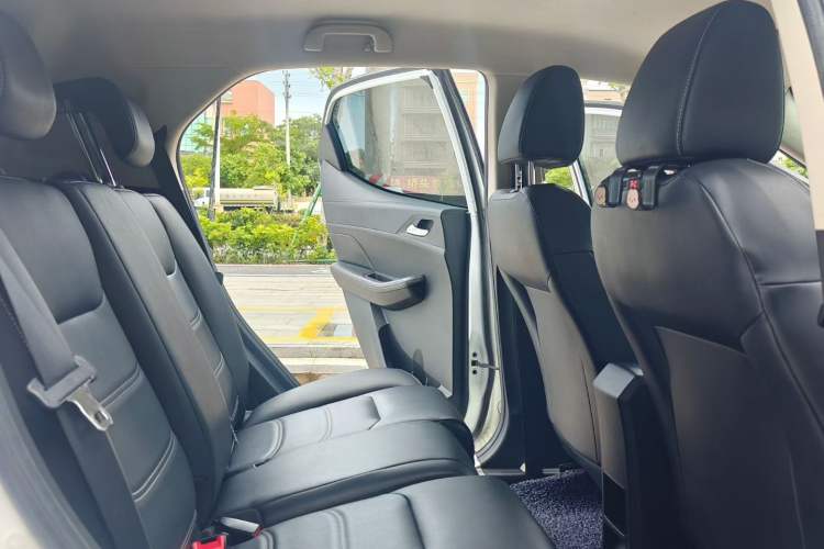 Used BYD Yuan New Energy 2019 EV535 Smart Connect Trendsetting Model Interior 7