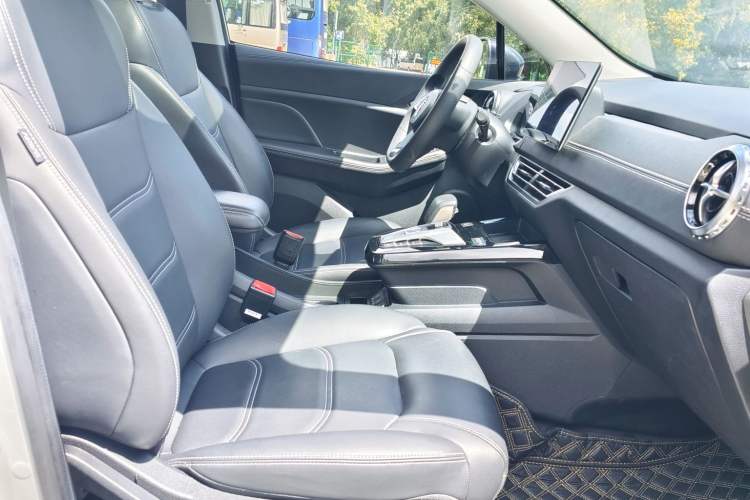 Used BYD Yuan New Energy 2019 EV360 Smart Connect Enjoyment Model Interior 8