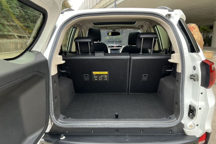 Used BYD Yuan New Energy 2019 EV360 Smart Connect Elite Model Interior 8