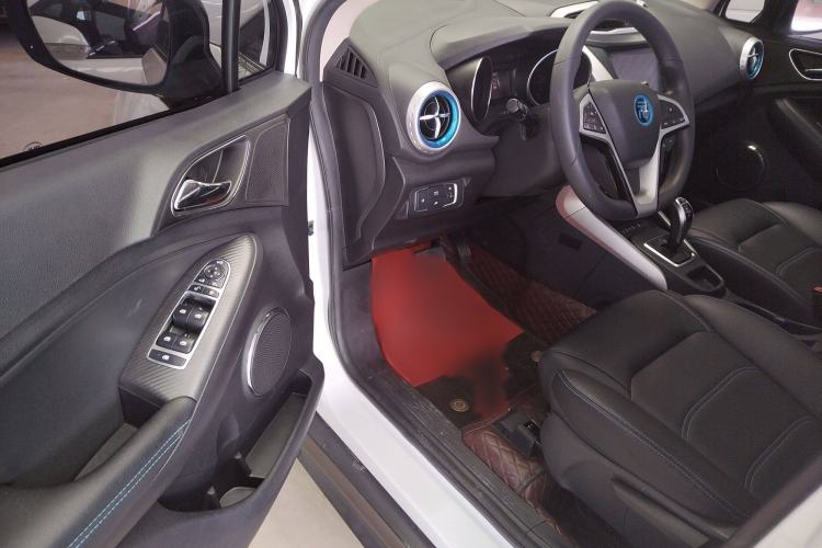 Used BYD Yuan New Energy 2019 EV360 Smart Connect Leading Model Interior 8