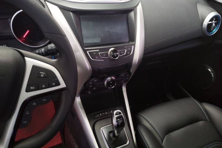 Used BYD Yuan New Energy 2019 EV360 Smart Connect Leading Model Interior 9