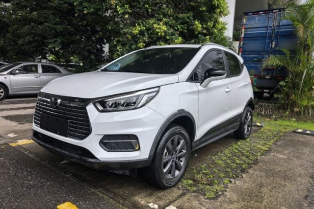 Ojetý BYD Yuan New Energy 2019 EV360 Smart Connect Enjoyment Model