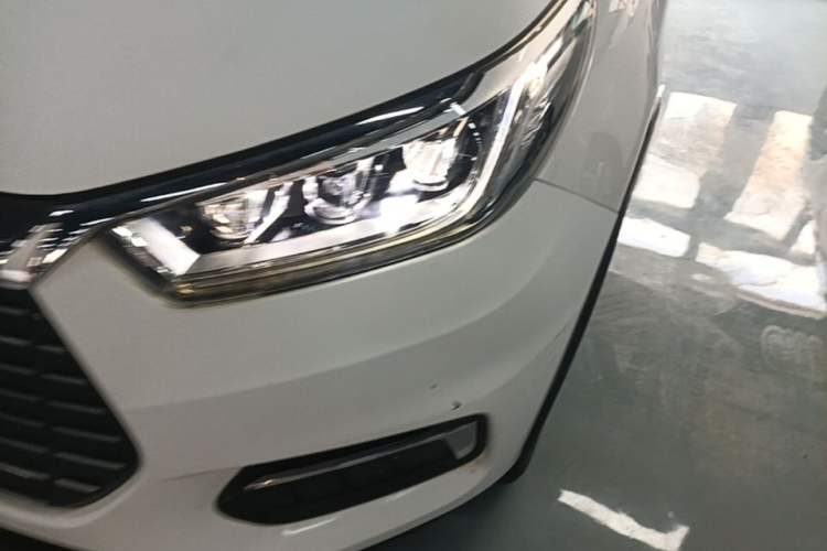 Used BYD Yuan New Energy 2019 EV360 Smart Connect Enjoyment Model Left Front Headlight