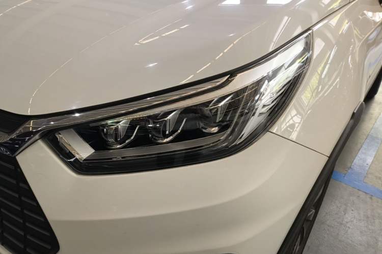 Used BYD Yuan New Energy 2019 EV535 Smart Connect Trendsetting Model Left Front Headlight