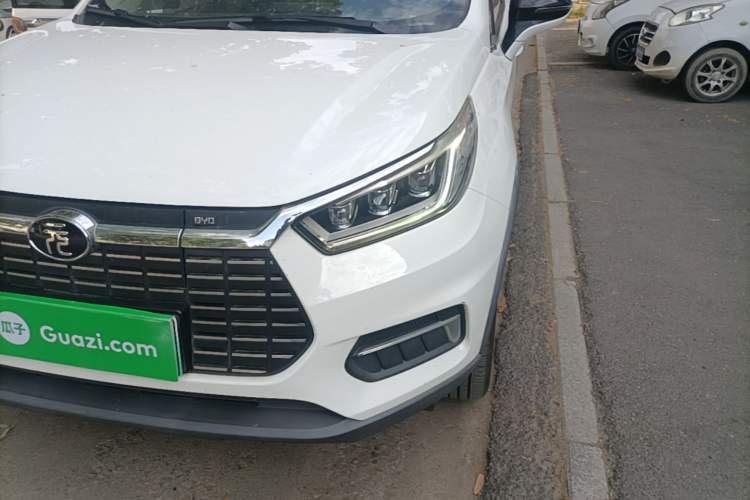 Used BYD Yuan New Energy 2019 EV535 Smart Connect Trendsetting Model Left Front Headlight