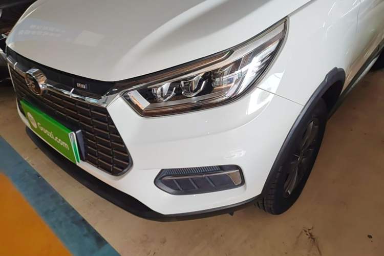 Used BYD Yuan New Energy 2019 EV535 Smart Connect Trendsetting Model Left Front Headlight