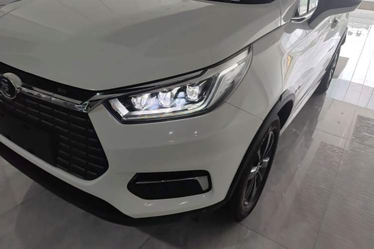 Used BYD Yuan New Energy 2019 EV535 Smart Connect Trendsetting Model Left Front Headlight