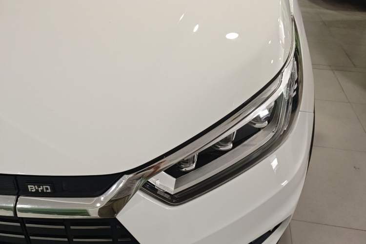 Used BYD Yuan New Energy 2019 EV535 Smart Connect Trendsetting Model Left Front Headlight