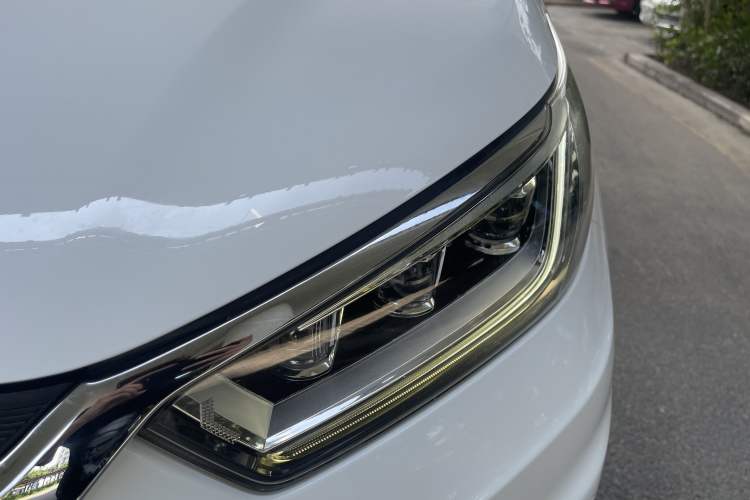 Used BYD Yuan New Energy 2019 EV535 Smart Connect Trendsetting Model Left Front Headlight