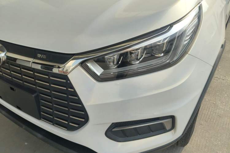 Used BYD Yuan New Energy 2019 EV535 Smart Connect Trendsetting Model Left Front Headlight