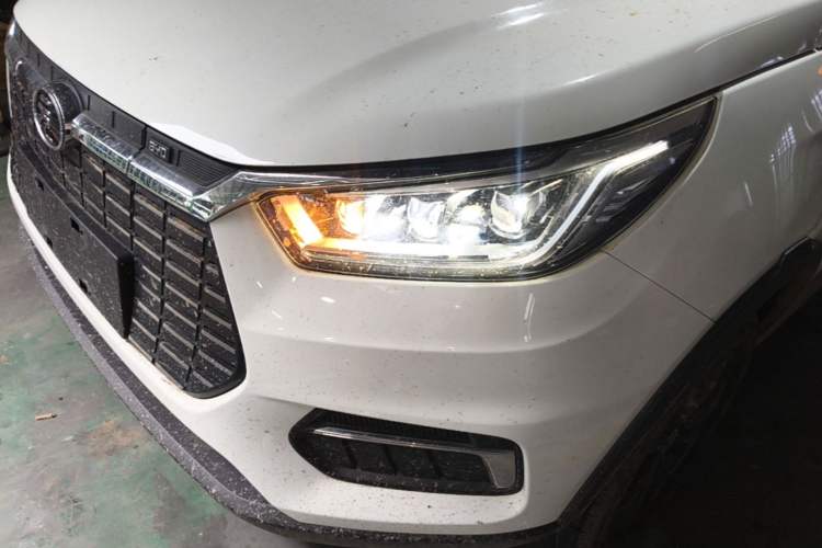 Used BYD Yuan New Energy 2019 EV535 Smart Connect Trendsetting Model Left Front Headlight