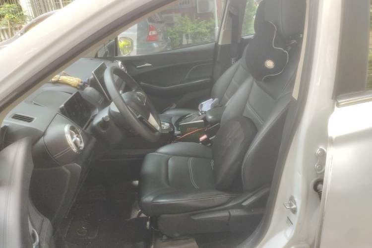 Used BYD Yuan New Energy 2019 EV535 Smart Connect Trendsetting Model Left Front Seat