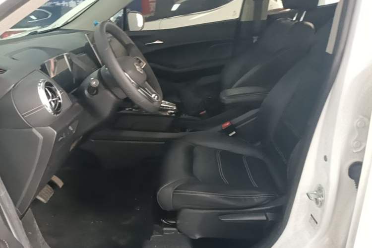 Used BYD Yuan New Energy 2019 EV360 Smart Connect Enjoyment Model Left Front Seat