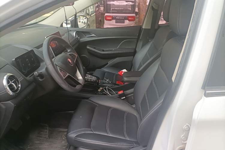 Used BYD Yuan New Energy 2019 EV535 Smart Connect Trendsetting Model Left Front Seat