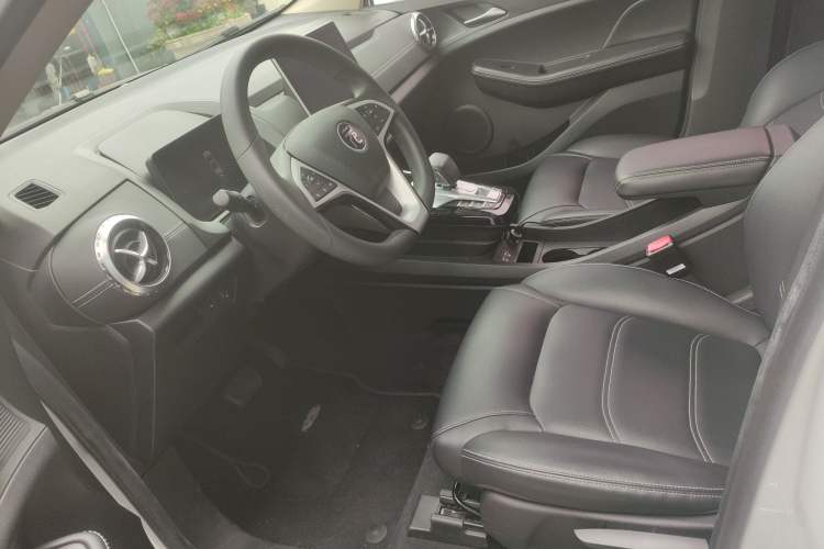 Used BYD Yuan New Energy 2019 EV535 Smart Connect Trendsetting Model Left Front Seat