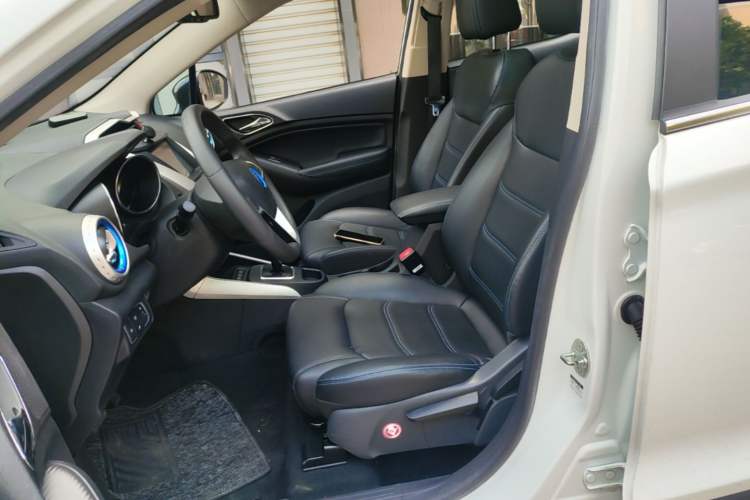 Used BYD Yuan New Energy 2019 EV360 Smart Connect Leading Model Left Front Seat