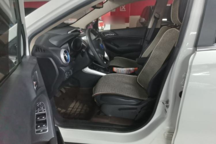 Used BYD Yuan New Energy 2019 EV360 Smart Connect Leading Model Left Front Seat