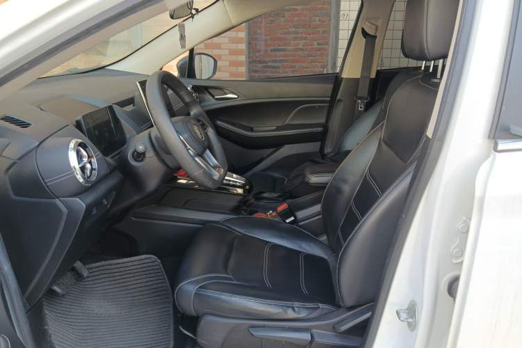 Used BYD Yuan New Energy 2019 EV535 Smart Connect Trendsetting Model Left Front Seat