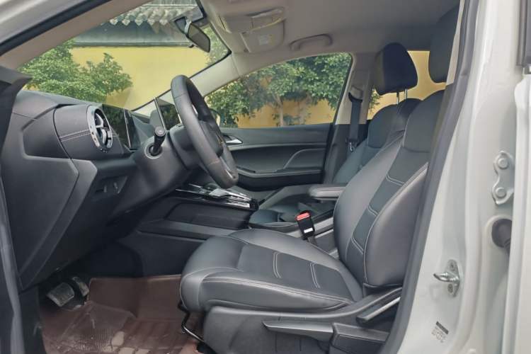 Used BYD Yuan New Energy 2019 EV535 Smart Connect Trendsetting Model Left Front Seat