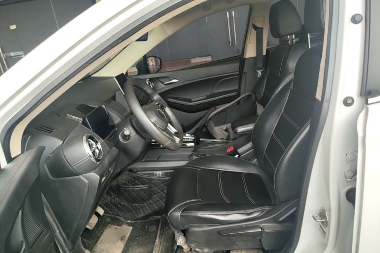 Used BYD Yuan New Energy 2019 EV535 Smart Connect Trendsetting Model Left Front Seat