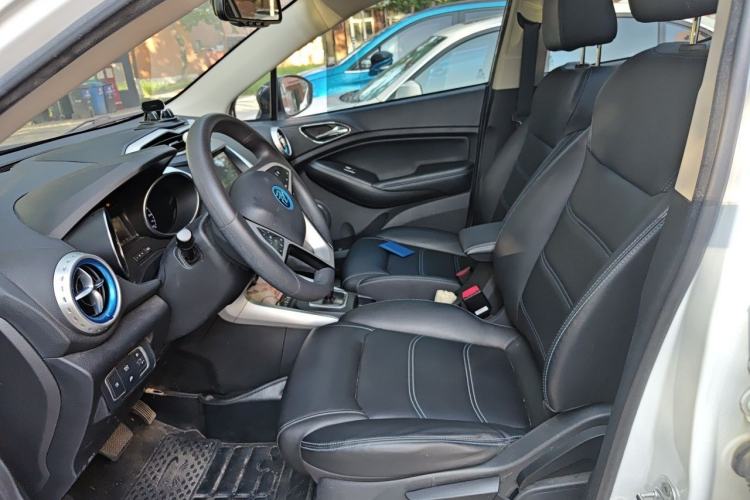 Used BYD Yuan New Energy 2019 EV360 Smart Connect Leading Model Left Front Seat