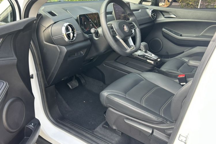 Used BYD Yuan New Energy 2019 EV360 Smart Connect Enjoyment Model Left Front Seat