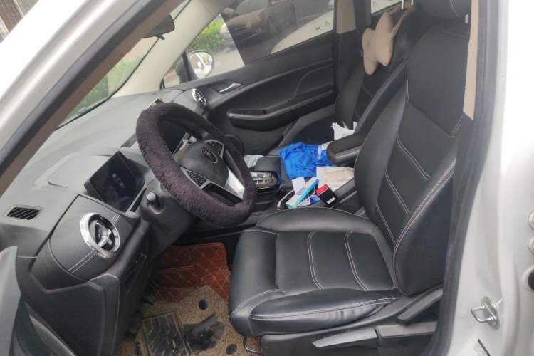 Used BYD Yuan New Energy 2019 EV535 Smart Connect Trendsetting Model Left Front Seat