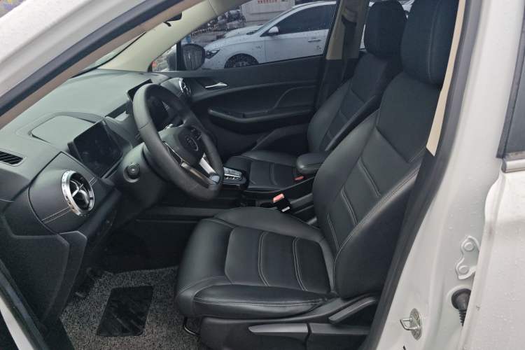 Used BYD Yuan New Energy 2019 EV535 Smart Connect Trendsetting Model Left Front Seat