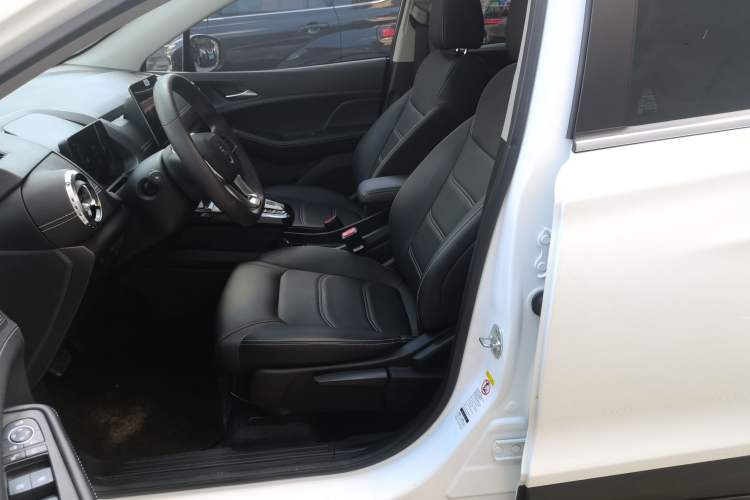 Used BYD Yuan New Energy 2019 EV360 Smart Connect Enjoyment Model Left Front Seat