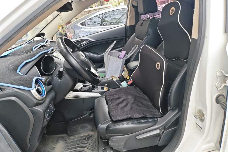 Used BYD Yuan New Energy 2019 EV360 Smart Connect Leading Model Left Front Seat