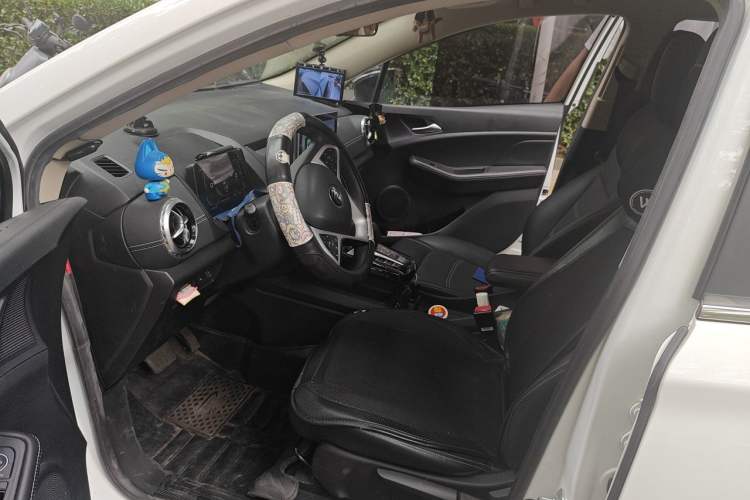 Used BYD Yuan New Energy 2019 EV535 Smart Connect Trendsetting Model Left Front Seat