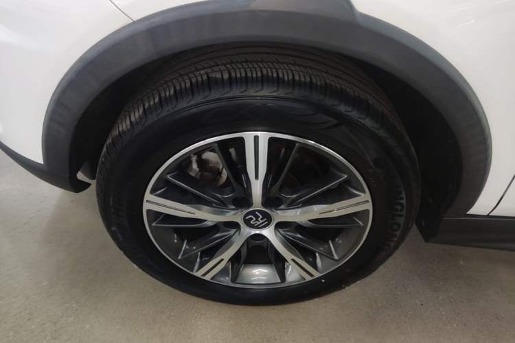 Used BYD Yuan New Energy 2019 EV535 High-Energy Leading Edition Left Front Wheel Hub