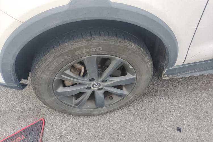 Used BYD Yuan New Energy 2019 EV535 Smart Connect Trendsetting Model Left Front Wheel Hub
